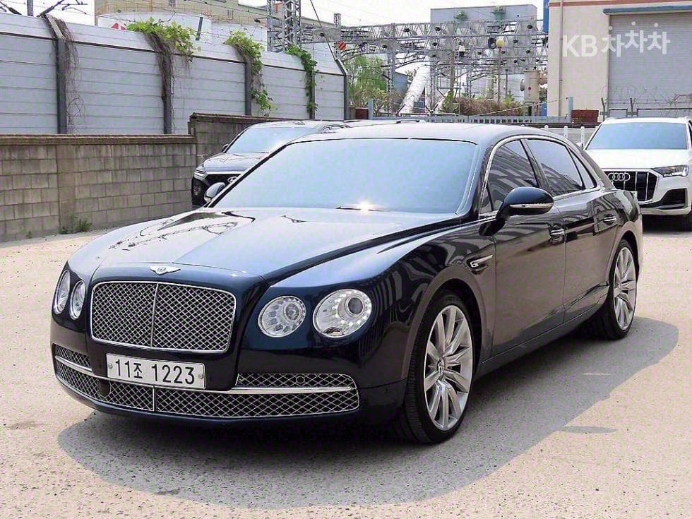 벤틀리 플라잉스퍼 Второ поколение 6.0 Стандартен - Image 1