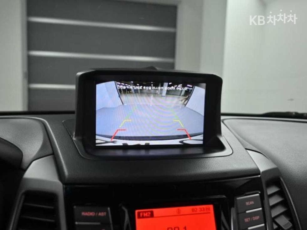 КейДжи Мобилити ТиволиДизел LX Стандартен - 15