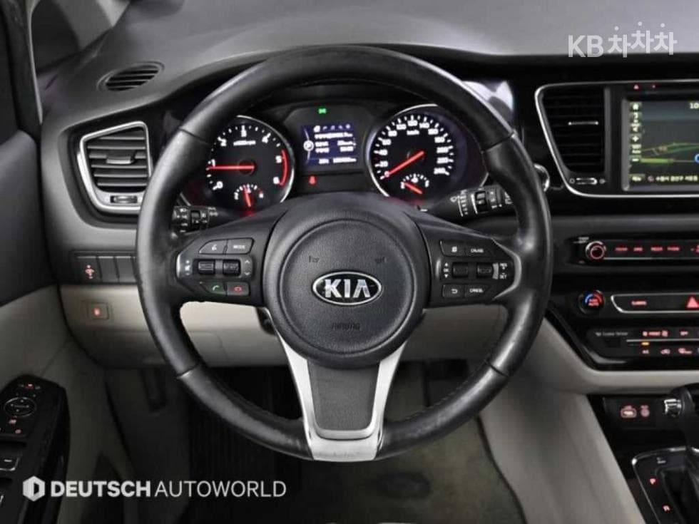 Киа All New Канивал9-местен 2.2 Дизел Noblesse - 13