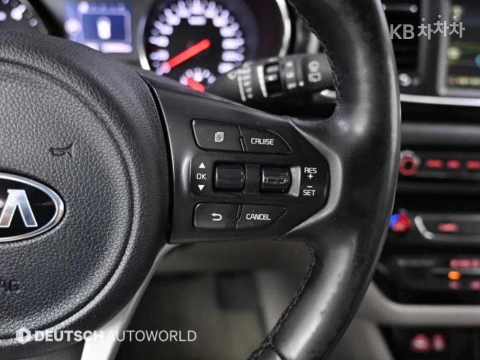 Киа All New Канивал9-местен 2.2 Дизел Noblesse - 17