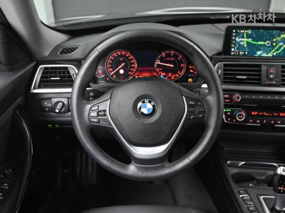 BMW Gran Turismo3 Серия GT 320d F34 - 13