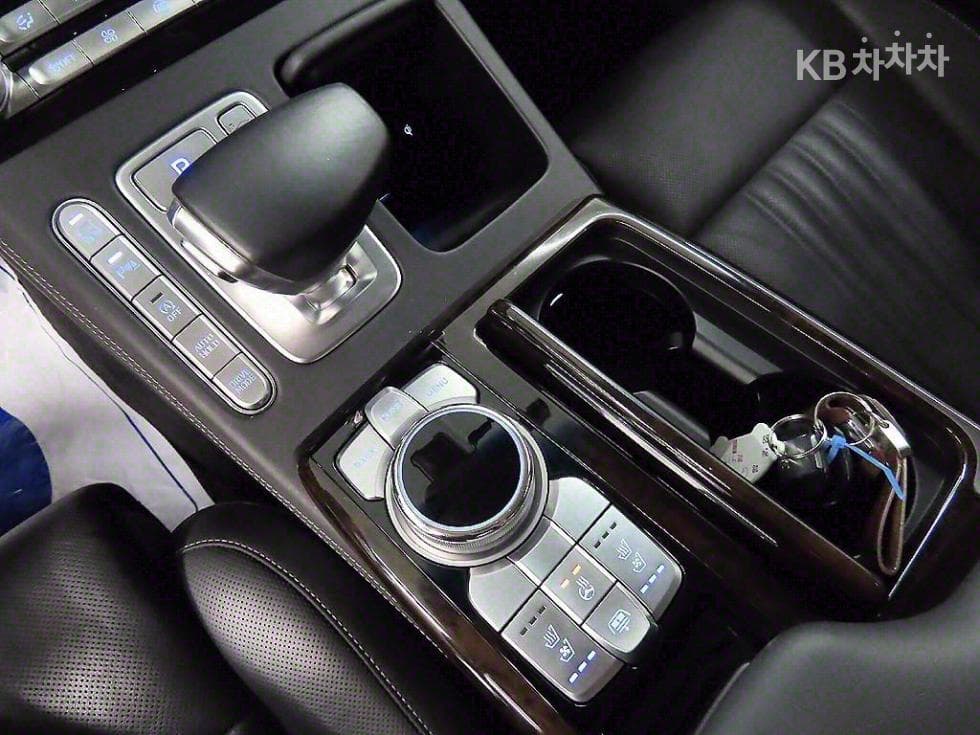 Genesis G903.8 GDi AWD Premium Luxury - 10