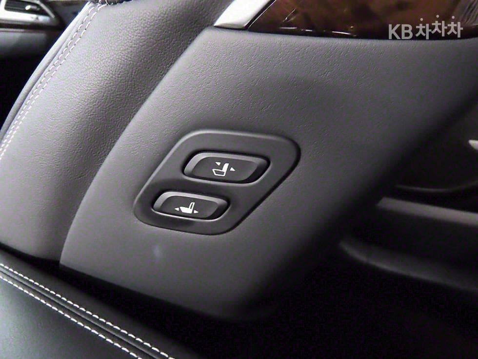 Genesis G903.8 GDi AWD Premium Luxury - 13
