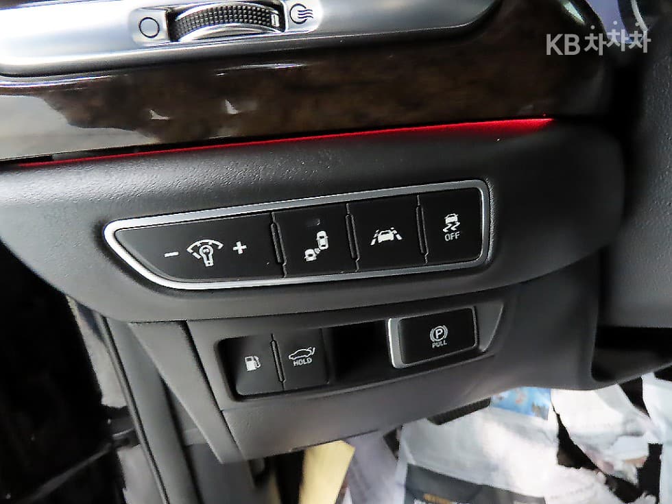 Genesis G903.8 GDi AWD Premium Luxury - 12