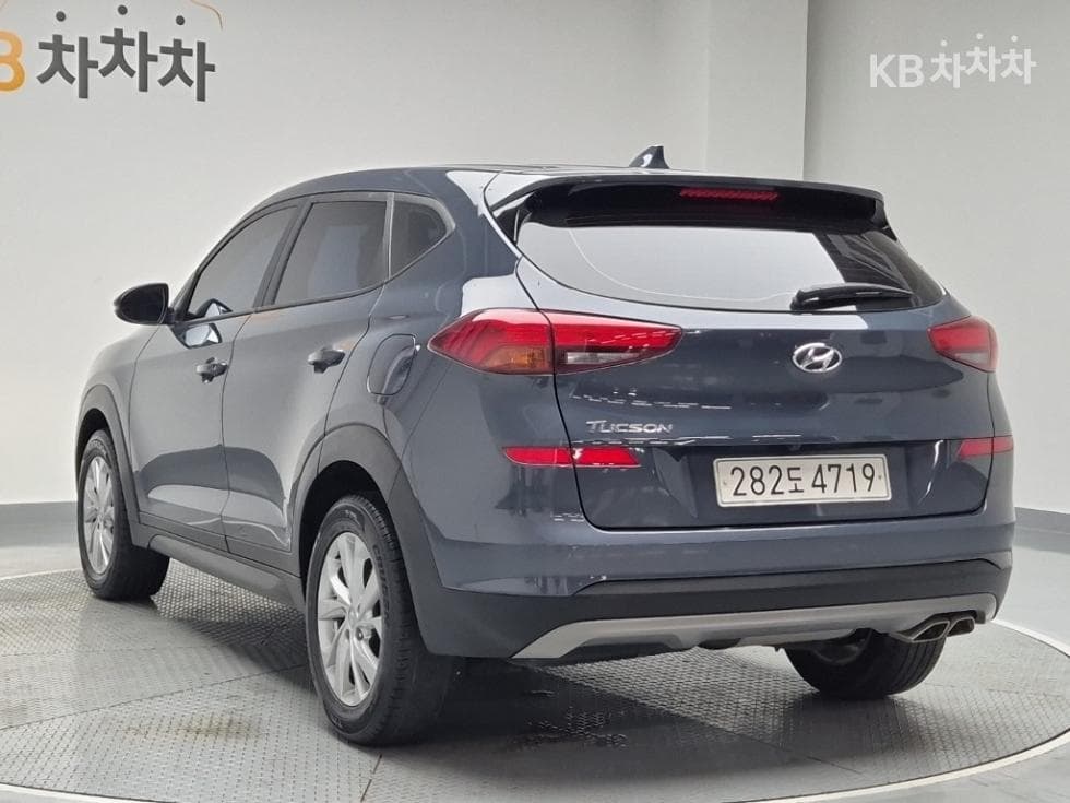Hyundai All New Tucson Diesel (e-VGT R)1.6 2WD Smart - Image 2