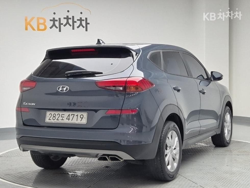 Hyundai All New Tucson Diesel (e-VGT R)1.6 2WD Smart - Image 3