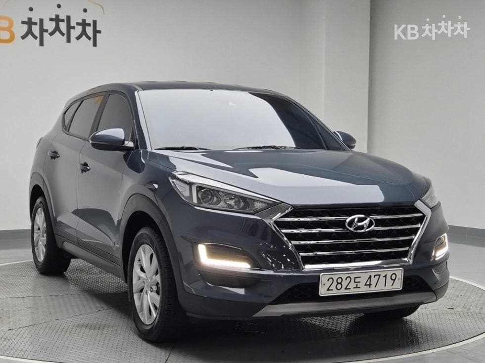 Hyundai All New Tucson Diesel (e-VGT R)1.6 2WD Smart - Image 4