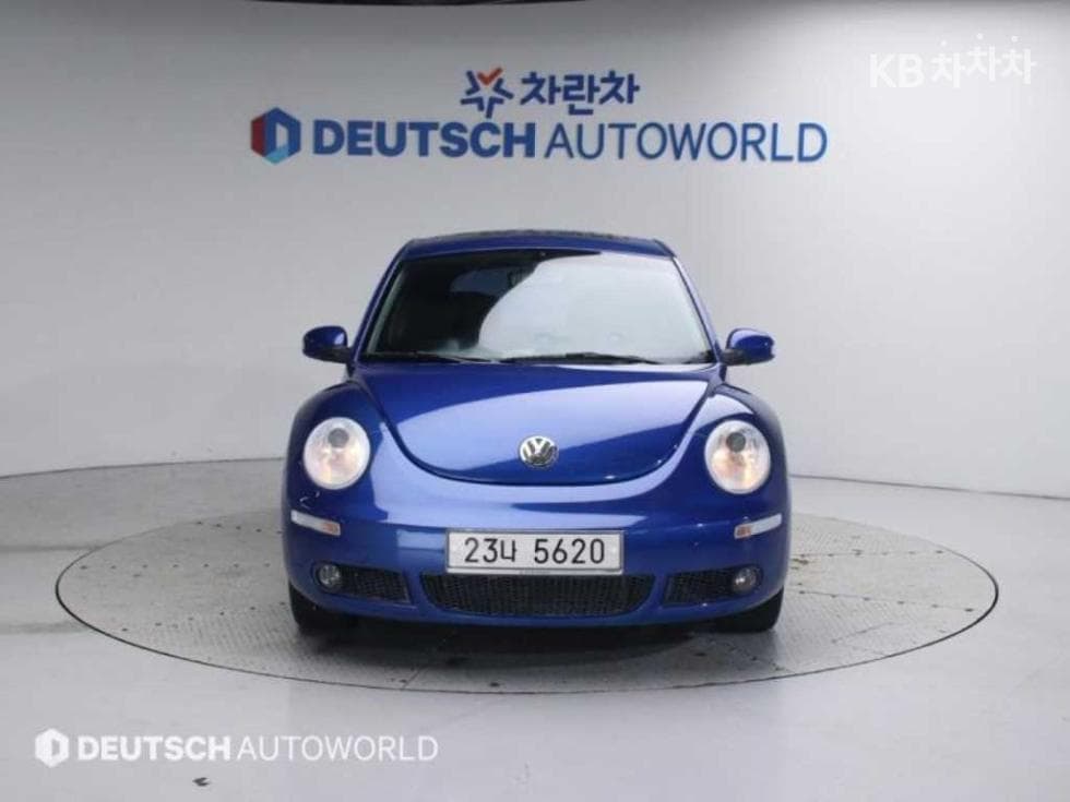 Volkswagen New BeetleDELUXE 2.0 - 3