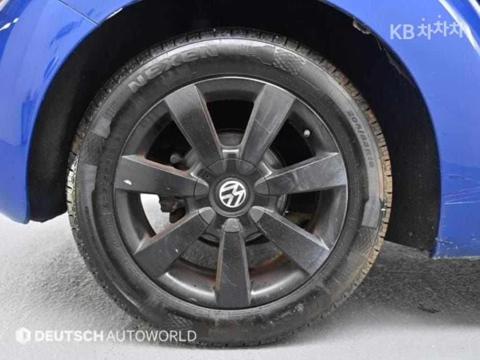 Volkswagen New BeetleDELUXE 2.0 - 5