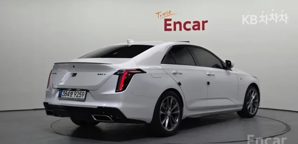 캐딜락 CT4 2.0 Turbo 2WD Sport - Image 2