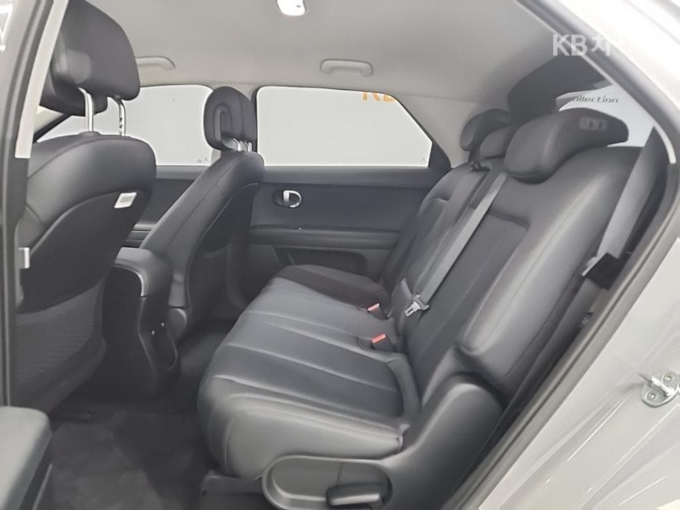 Хюндай IONIQ 5Long Range AWD Exclusive - 12