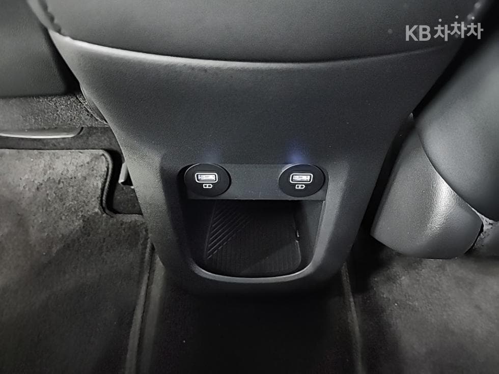 Хюндай IONIQ 5Long Range AWD Exclusive - 13