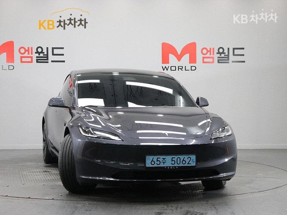 테슬라 Model 3 Long Range - Image 2