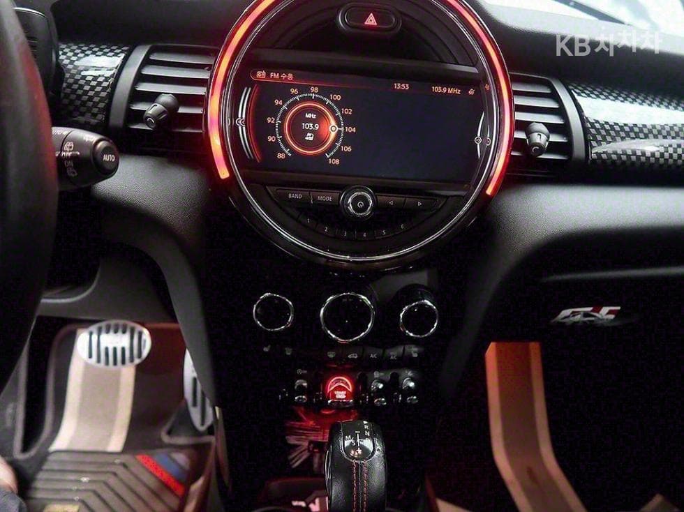 Мини Cooper 5-вратиS 1.6 - 9