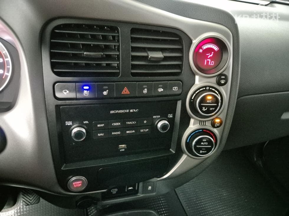 Киа The New (фейслифт) Бонго 3 (лек) EVBox Truck 1 тон 표준형 Королевска кабина Удължено междуосие Стандартен - 14