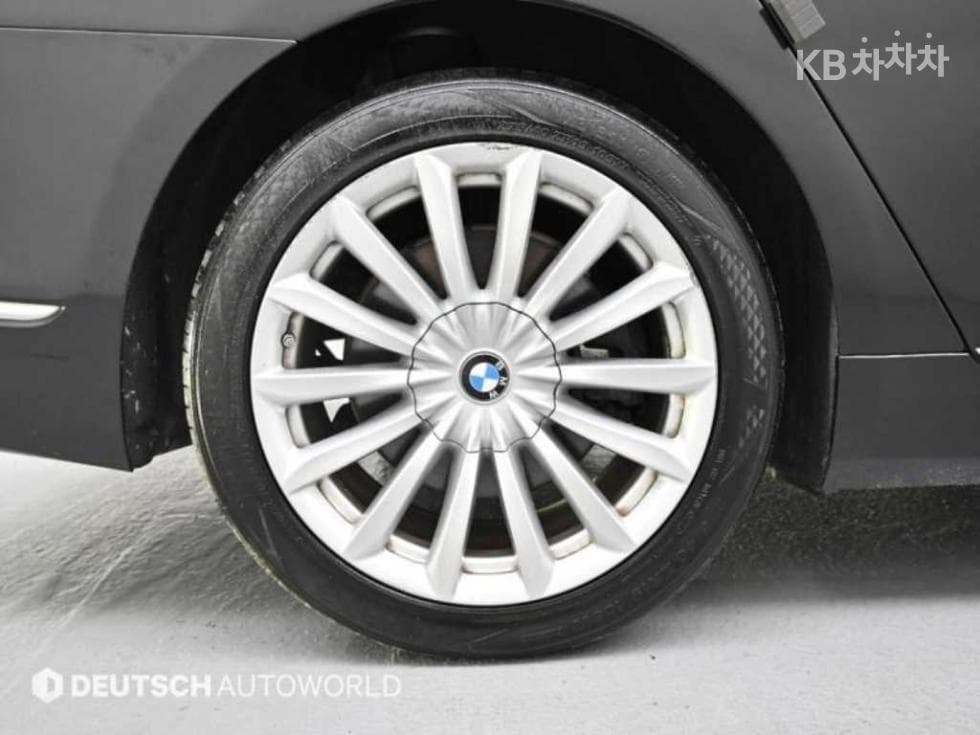 BMW 7시리즈 (G11)740Li xDrive Стандартен - 5