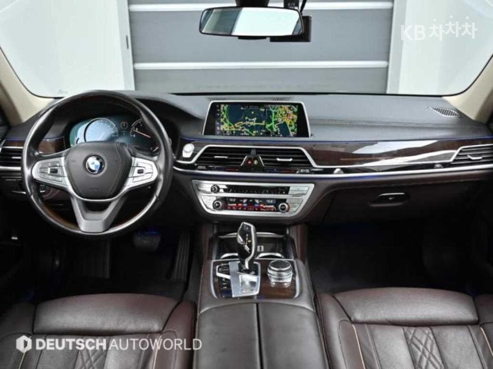 BMW 7시리즈 (G11)740Li xDrive Стандартен - 7