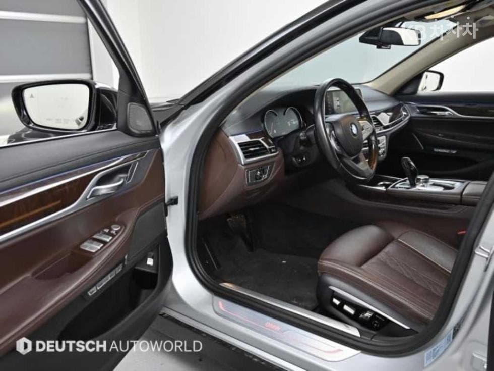 BMW 7시리즈 (G11)740Li xDrive Стандартен - 11
