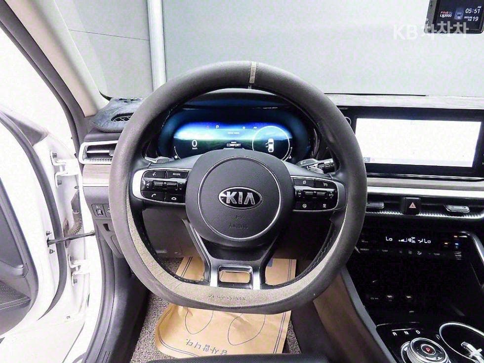 Kia K5 3rd Gen1.6 Gasoline Turbo Signature - 9