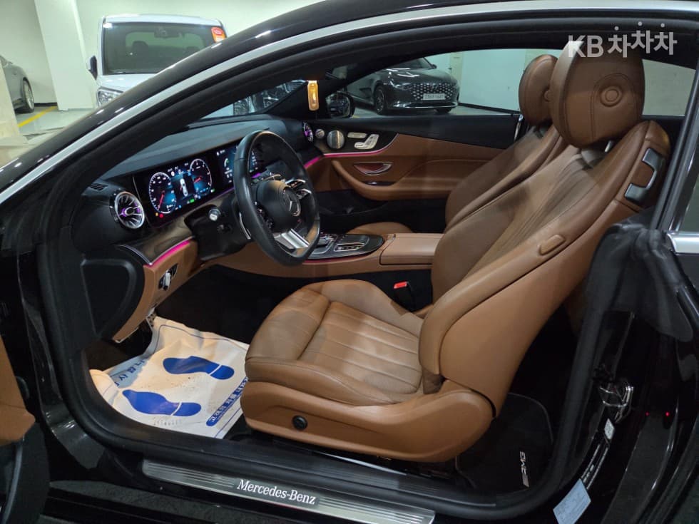 Mercedes-Benz E-Клас (W213)E300d 4Matic Coupe Стандартен - 6