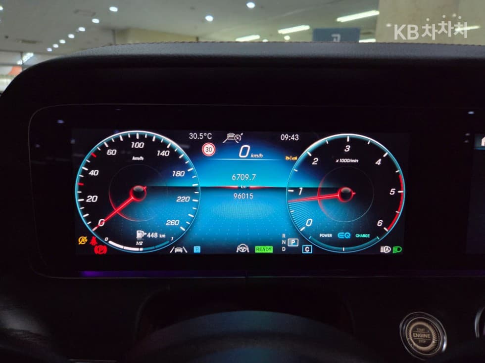 Mercedes-Benz E-Клас (W213)E300d 4Matic Coupe Стандартен - 10