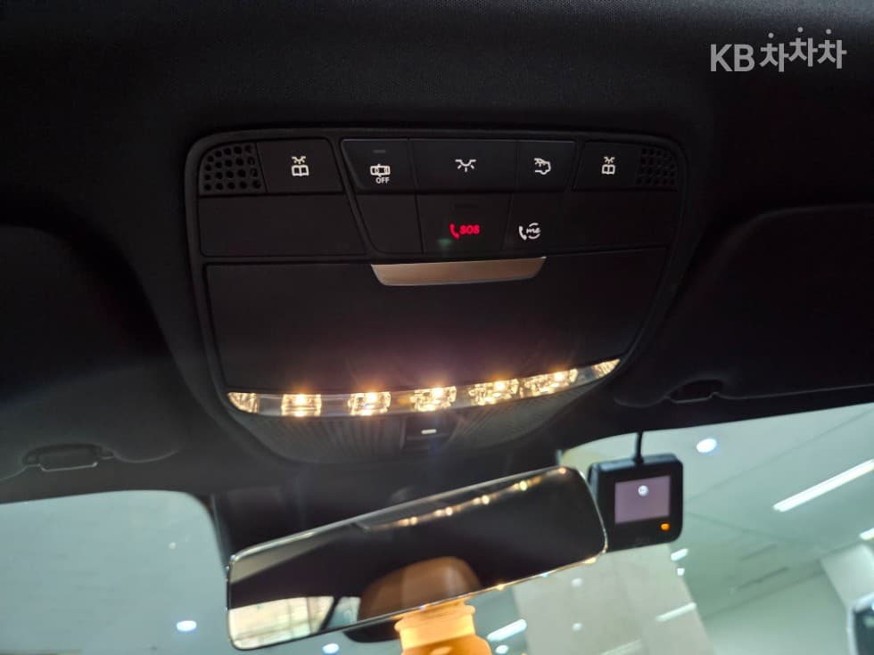 Mercedes-Benz E-Клас (W213)E300d 4Matic Coupe Стандартен - 18