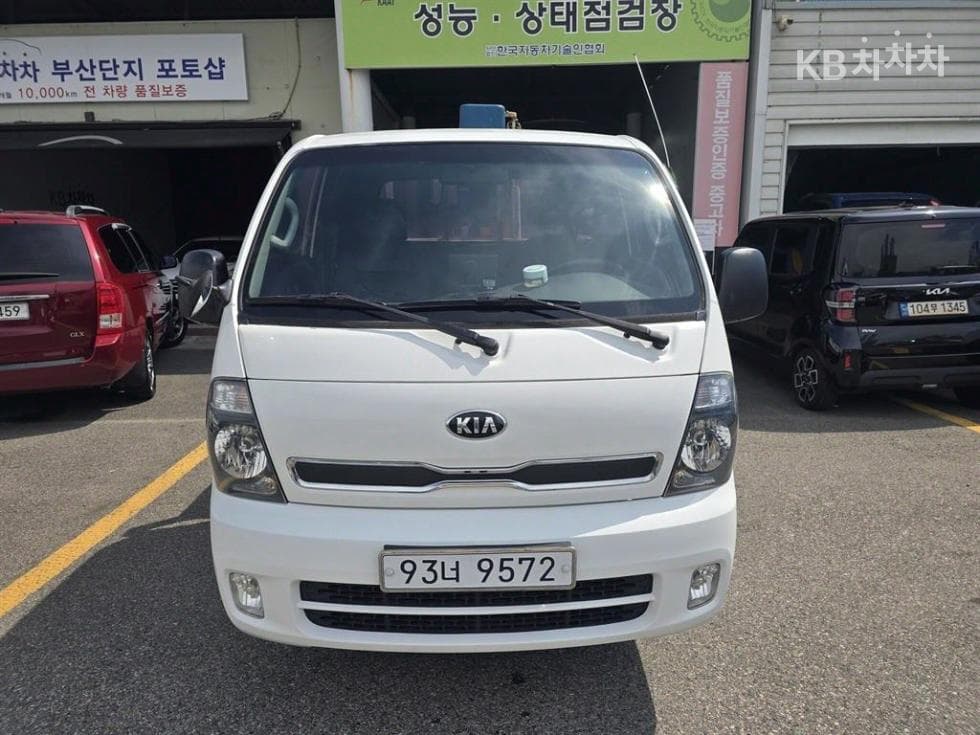 Киа Бонго 3 (лек) 1 тон 활어수송차 Удължено междуосие Королевска кабина Лукс - Image 1