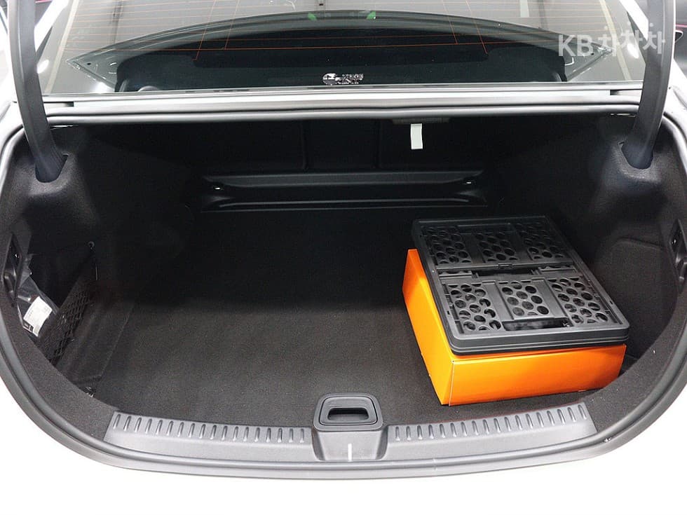 Mercedes-Benz E-클래스 (W214)E200 Avantgrade - 5