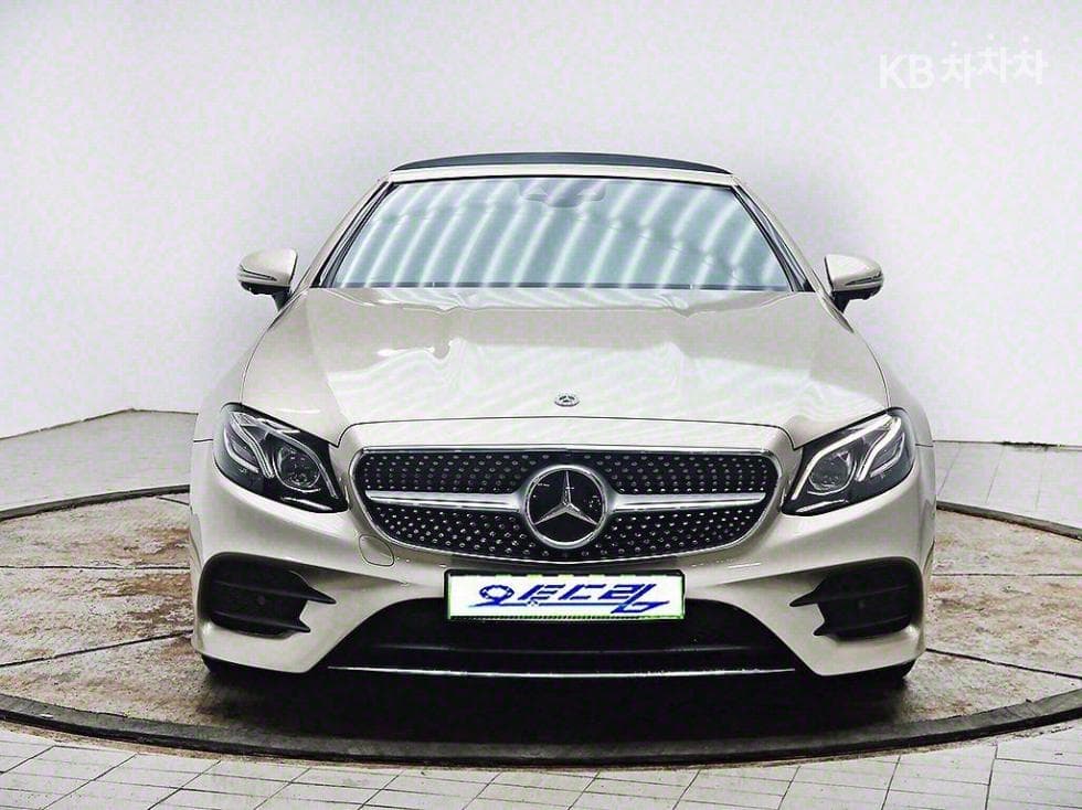 Mercedes-Benz E-Клас (W213) E450 Cabriolet - Image 1