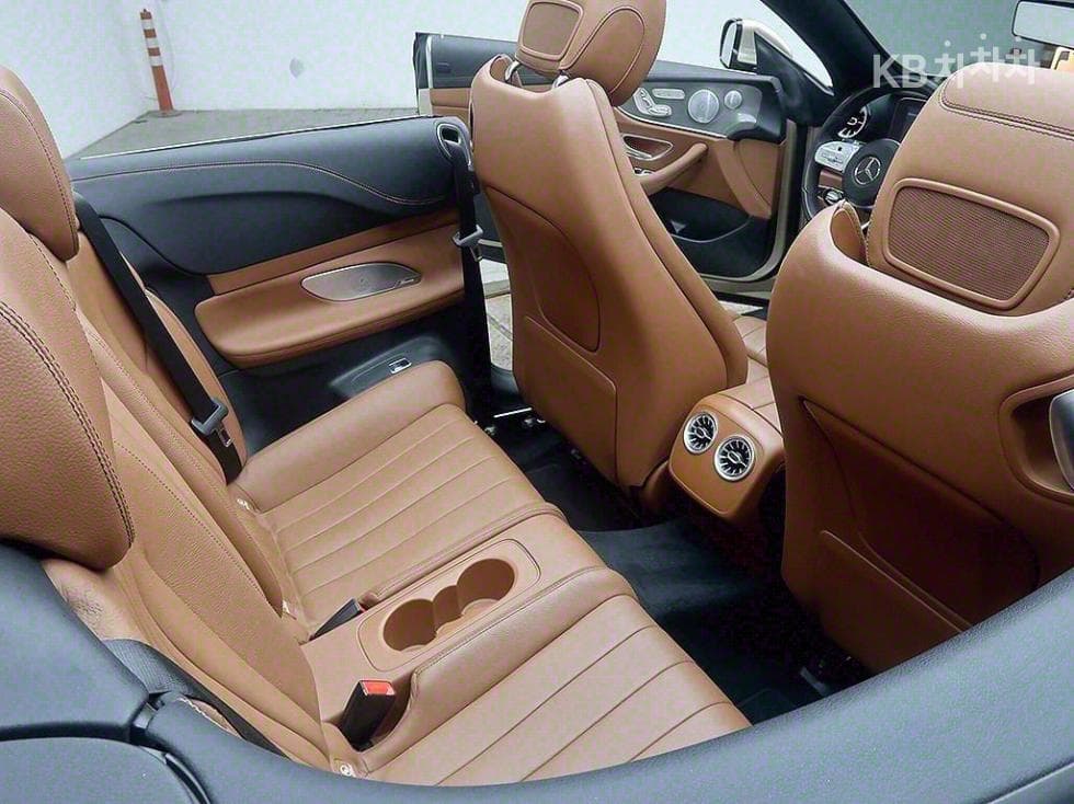 Mercedes-Benz E-Клас (W213)E450 Cabriolet - 12