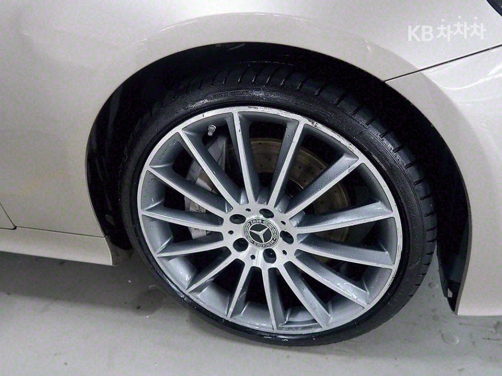 Mercedes-Benz E-Клас (W213)E450 Cabriolet - 15