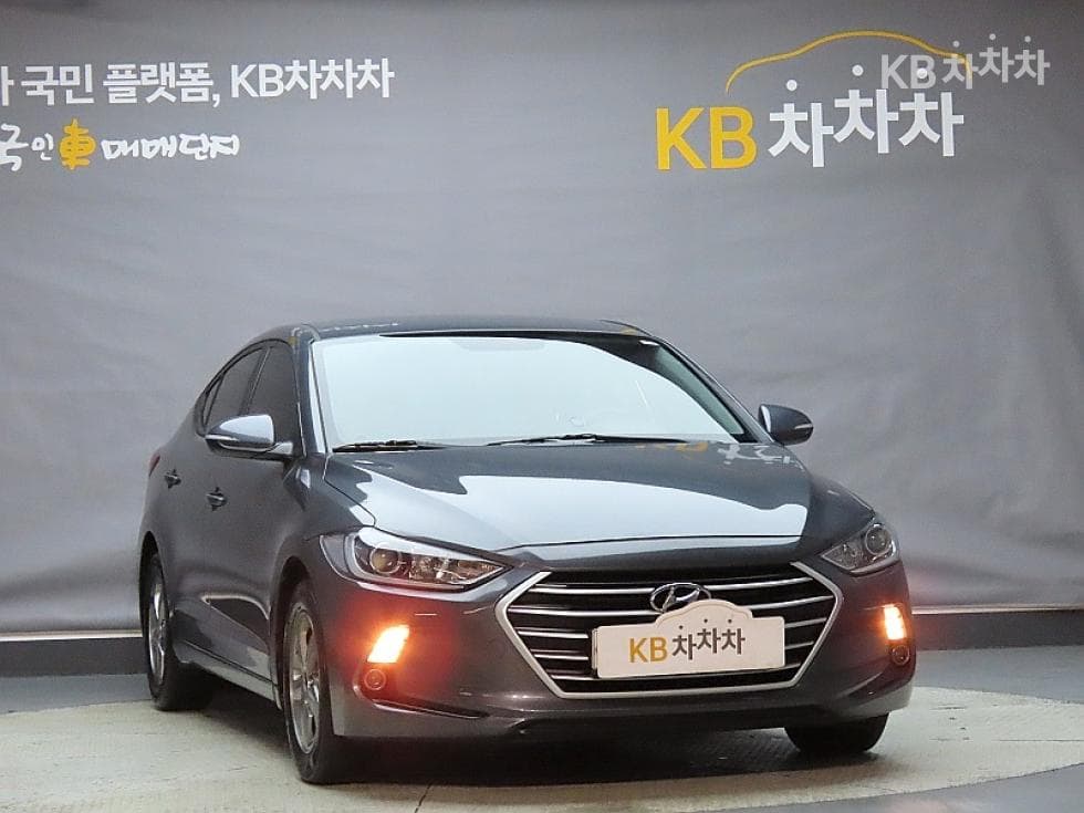 Hyundai Avante (Elantra)AD1.6 GDi Style - 3