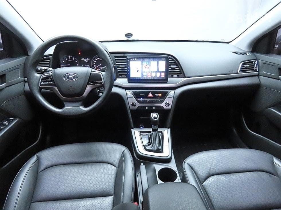 Hyundai Avante (Elantra)AD1.6 GDi Style - 6
