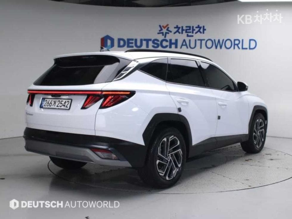 Хюндай The New (фейслифт) Туксон Хибрид(NX (Lexus SUV)4)1.6T HEV 2WD Inspiration - 2