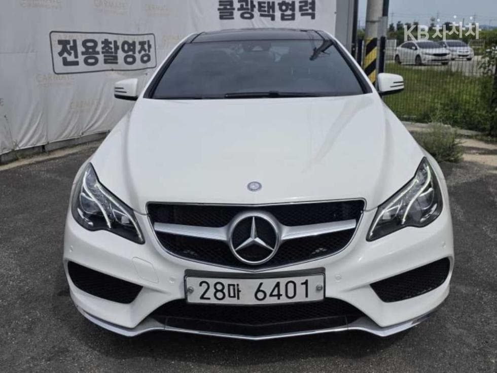 Mercedes-Benz Нов E-КласE200 Купе C207