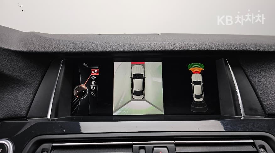 BMW Нов5 Серия520d F10 - 15