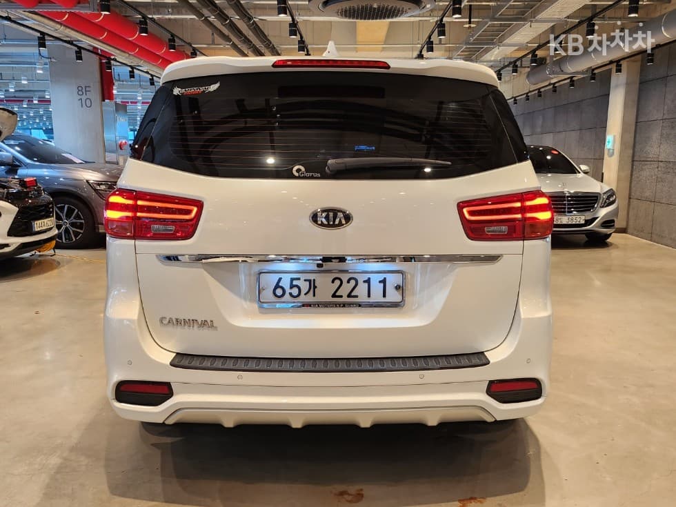 (65ga2211)Kia The New Carnival 9Passenger 2.2 Diesel Noblesse Special - 5