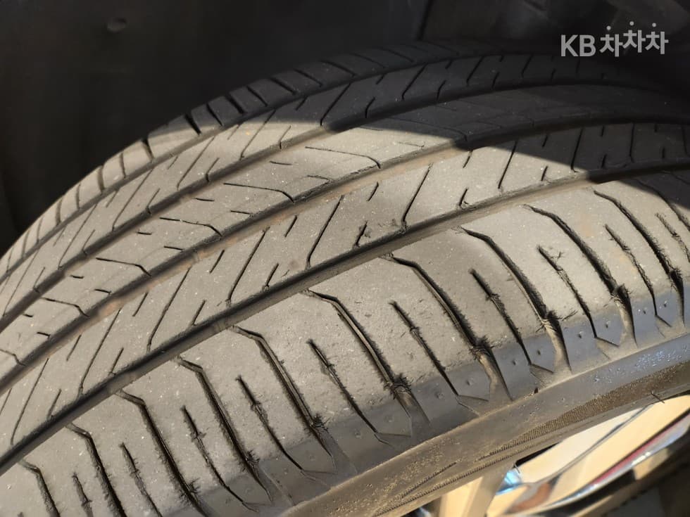 (65ga2211)Kia The New Carnival 9Passenger 2.2 Diesel Noblesse Special - 28