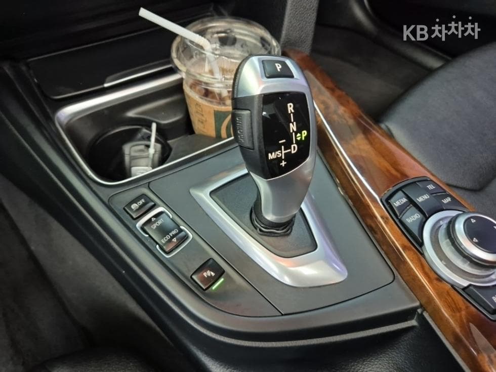 BMW New3 Series320d F30 - 8