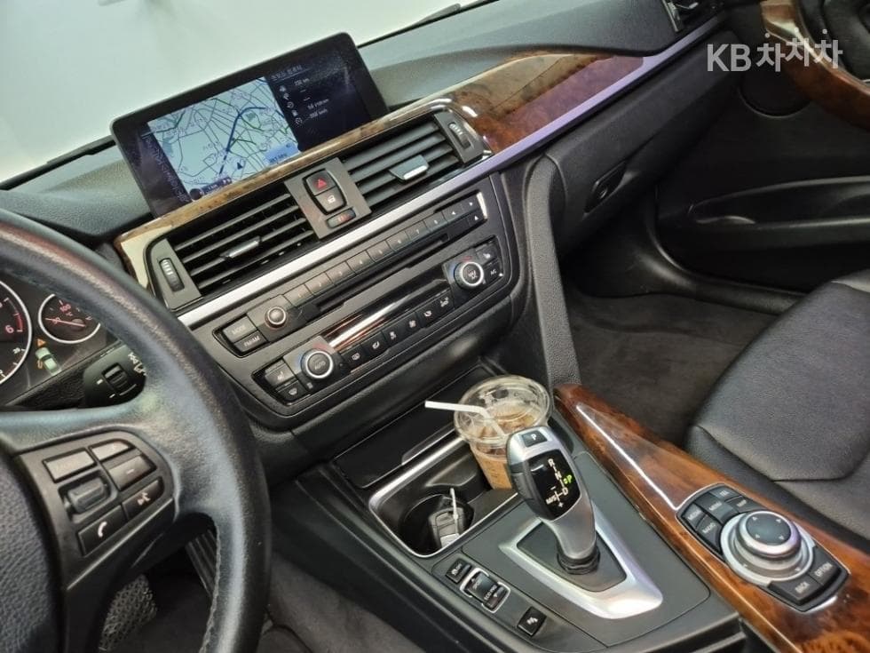 BMW New3 Series320d F30 - 10