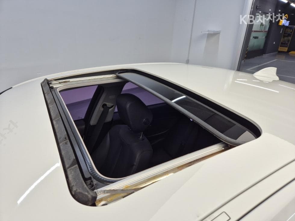 BMW New3 Series320d F30 - 13