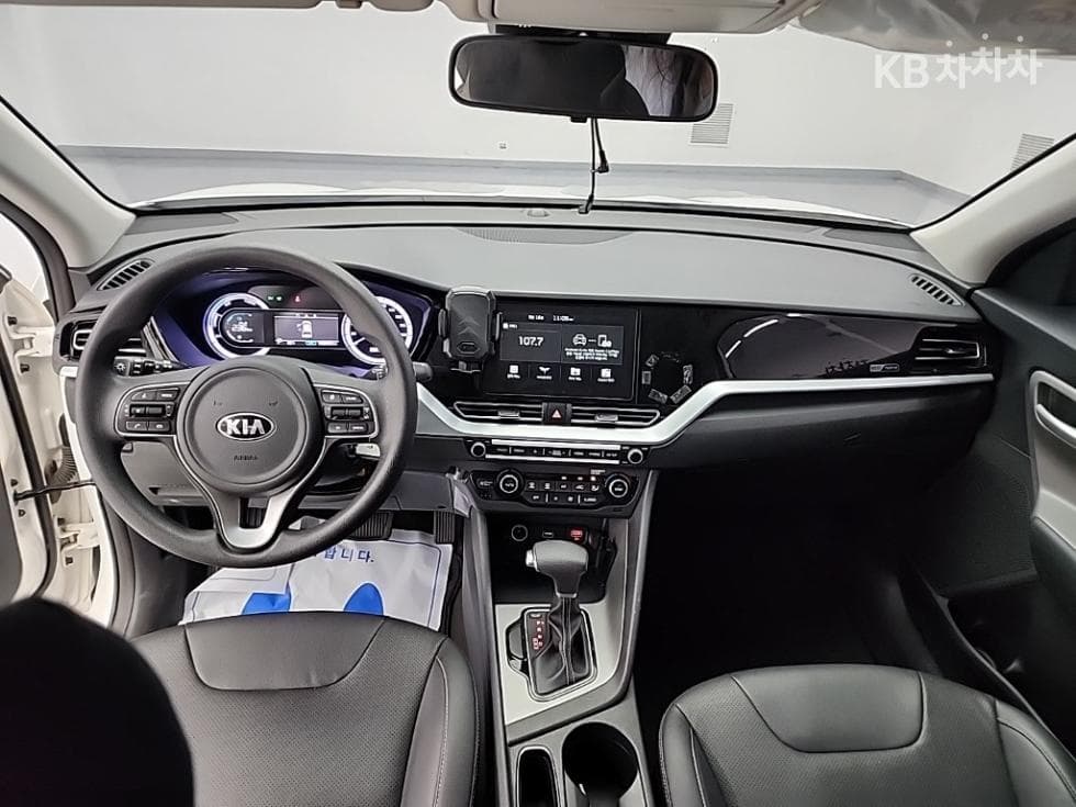 Киа The New (фейслифт) Ниро1.6 HEV Лукс - 7