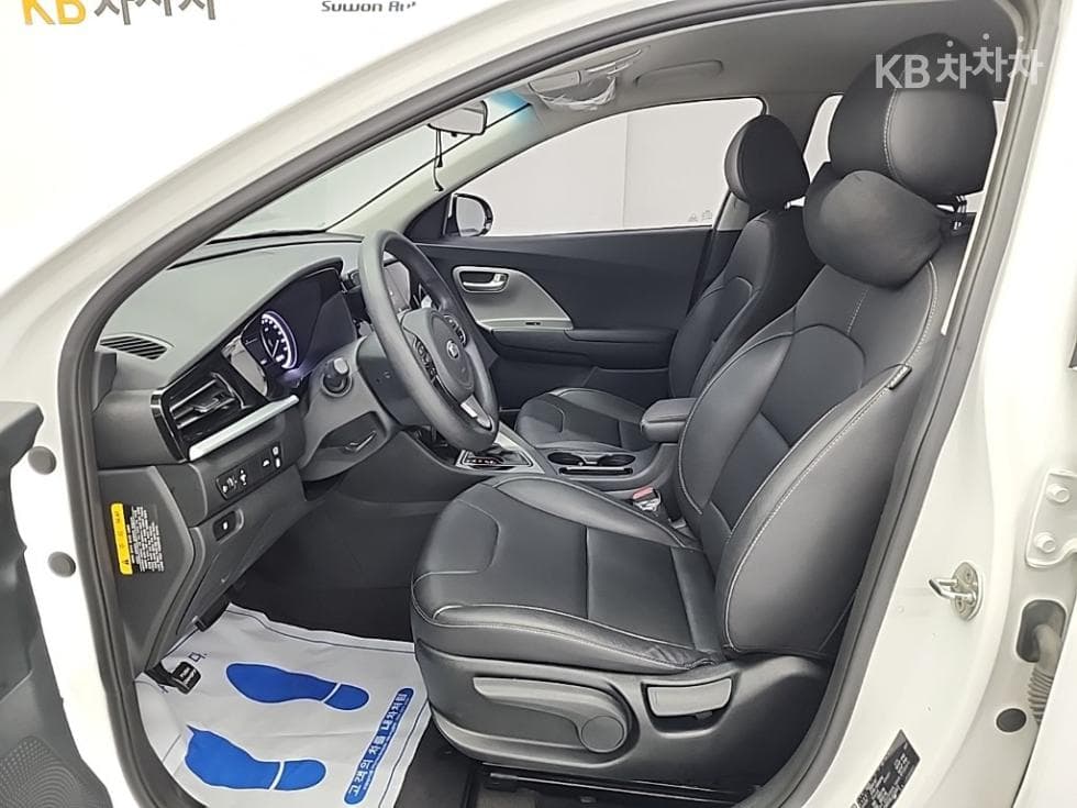 Киа The New (фейслифт) Ниро1.6 HEV Лукс - 11