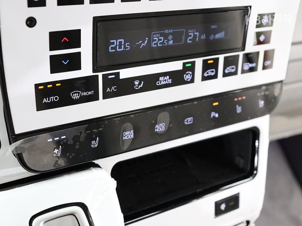 (306N5995)Hyundai Staria Lounge Limousine 7 Passenger 2.2 2WD Inspiration - 10