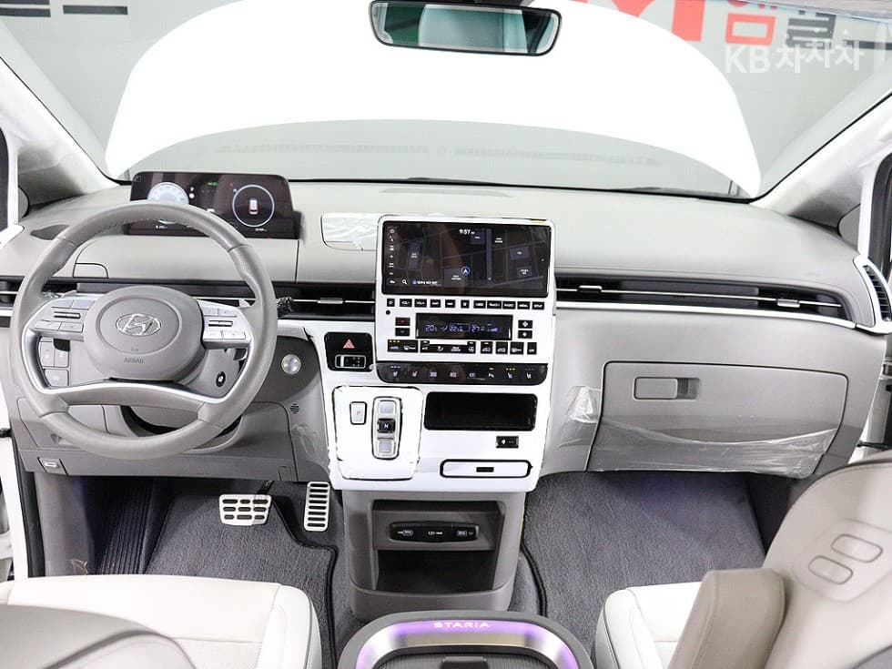 (306N5995)Hyundai Staria Lounge Limousine 7 Passenger 2.2 2WD Inspiration - 14