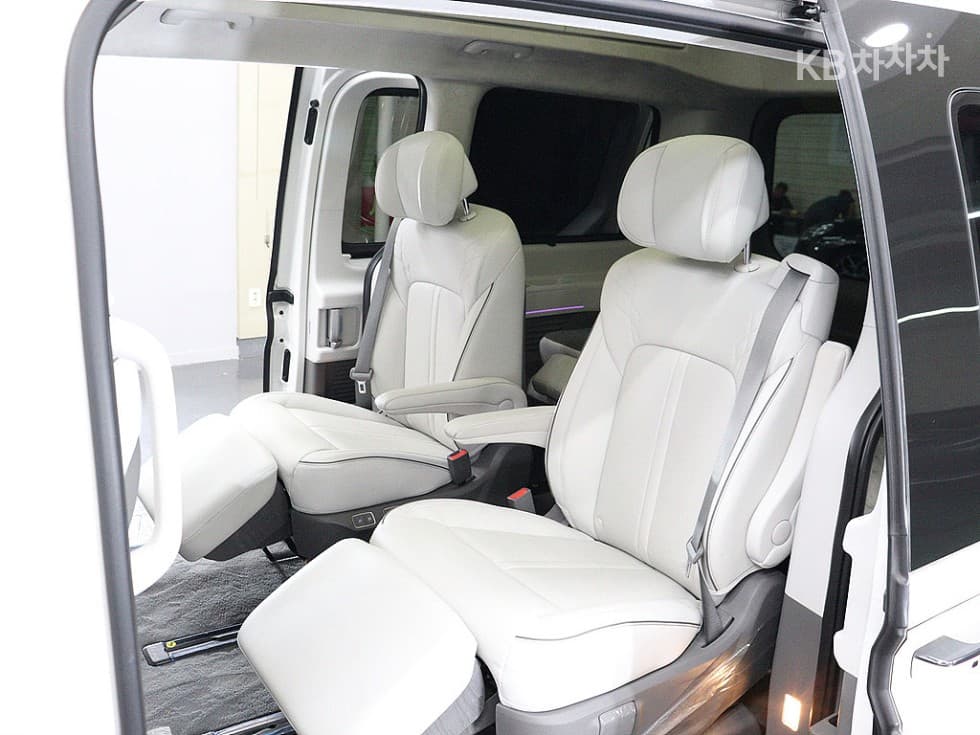 (306N5995)Hyundai Staria Lounge Limousine 7 Passenger 2.2 2WD Inspiration - 16