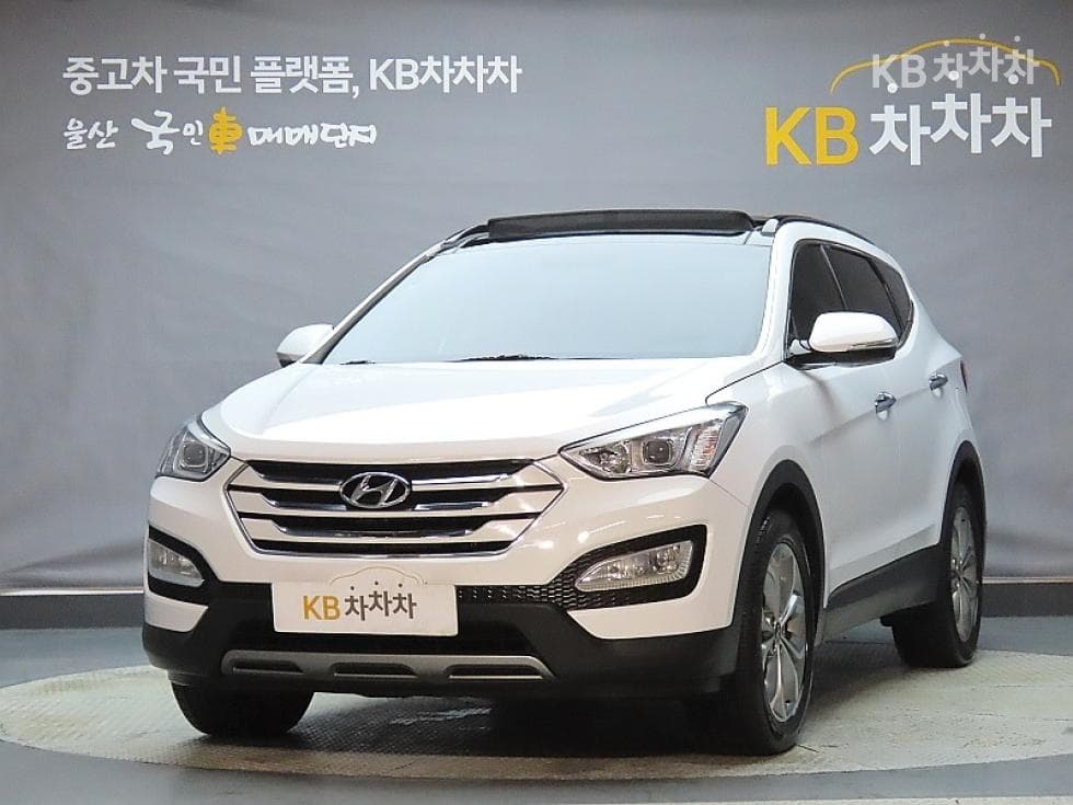 Hyundai Santa Fe DM Hyundai R-engine 2.0 diesel 2WD PREMIUM Standard - Image 1