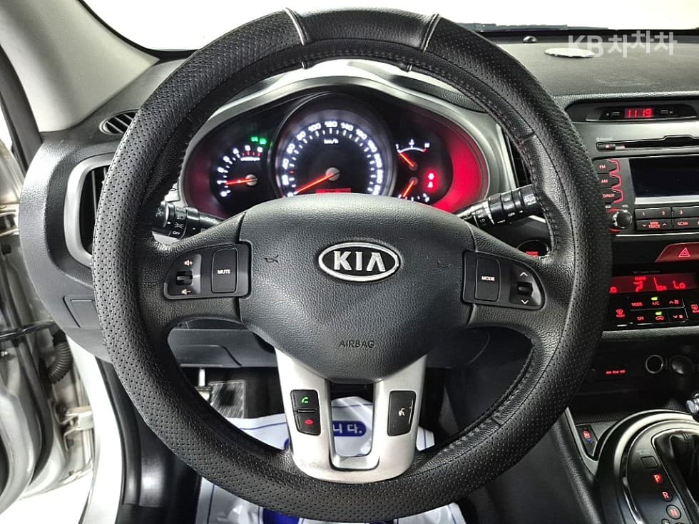 Киа Sportage R2WD Дизел TLX Най-висок клас - 11