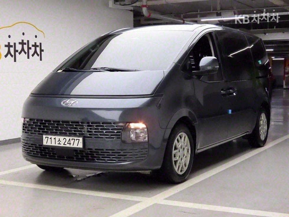 Hyundai Staria 2.2 Tourer 11 AWD Hyundai - Image 1