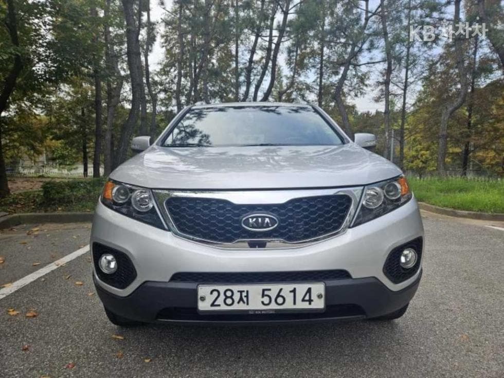 Киа SorentoR Дизел 2.0 2WD TLX Най-висок клас - Image 1
